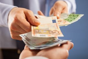 Naudas kredīti ar sliktu vēsturi